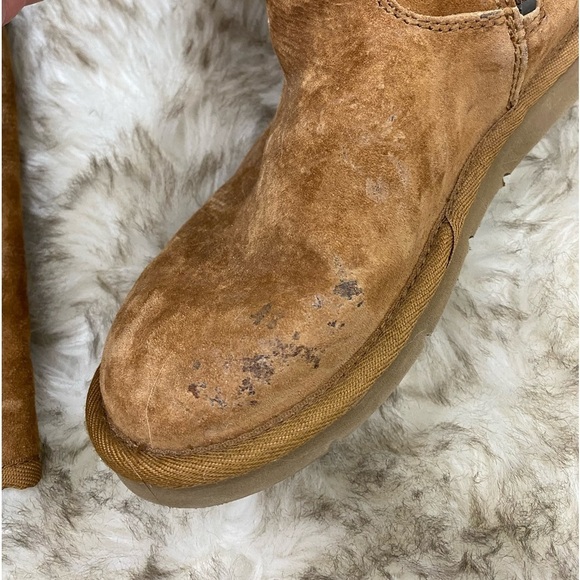 Ugg Tan Suede Boots - Picture 5 of 5